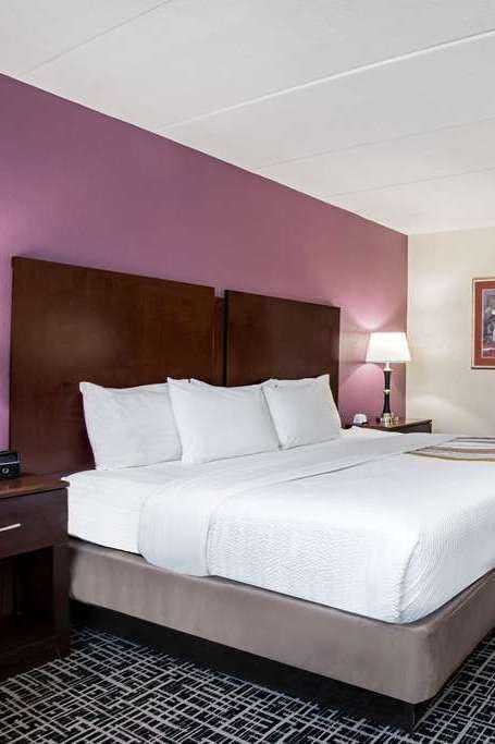 Hotel La Quinta Inn Ste Lex Park photo 1