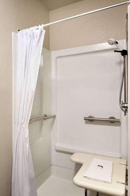 Hotel Baymont Glendive photo 2