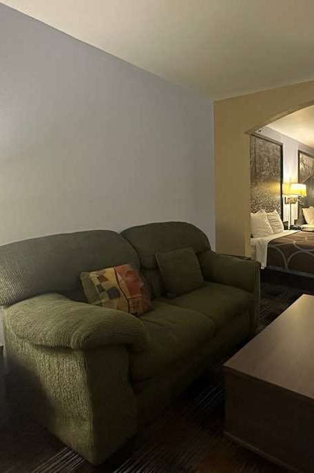 Hotel Super 8 by Wyndham Columbia East photo 4