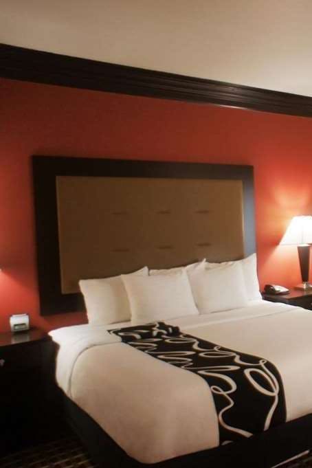 Hotel La Quinta Inn & Suites by Wyndham Little Rock - Bryant photo 1