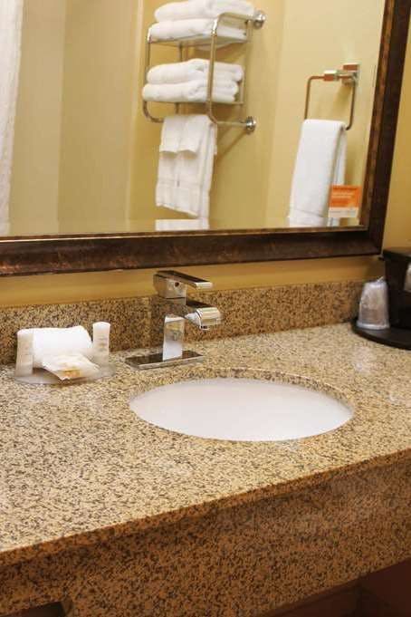 Hotel La Quinta Inn & Suites by Wyndham Little Rock - Bryant photo 3