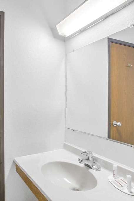 Hotel Super 8 by Wyndham Ticonderoga photo 5