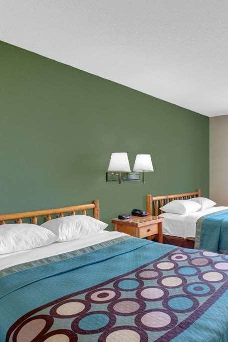 Hotel Super 8 by Wyndham Ticonderoga photo 3