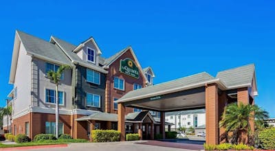 La Quinta Inn & Suites by Wyndham Pharr North McAllen