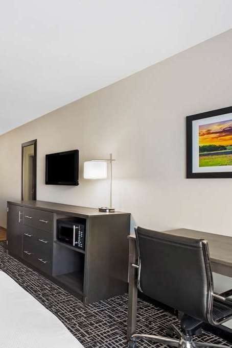 Hotel La Quinta Inn & Suites by Wyndham Pharr North McAllen photo 5