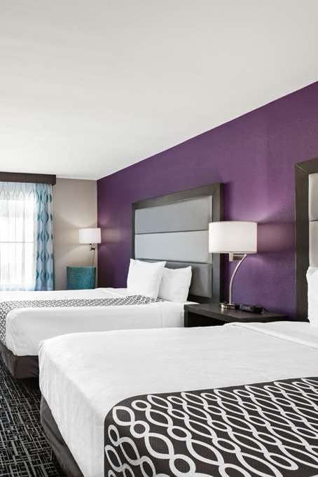 Hotel La Quinta Inn & Suites by Wyndham Pharr North McAllen photo 2