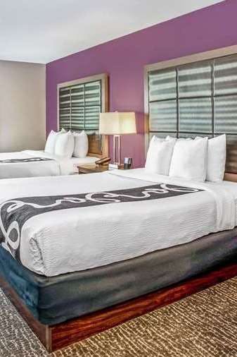 Hotel La Quinta Inn & Suites by Wyndham Kearney photo 1