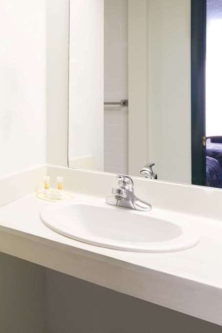 Hotel Days Inn by Wyndham Crystal River photo 4