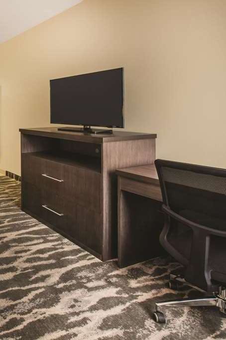 Hotel La Quinta Inn & Suites by Wyndham Kokomo photo 4