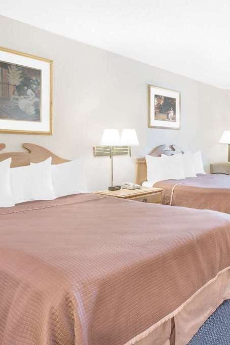 Hotel Howard Johnson by Wyndham Staunton photo 3