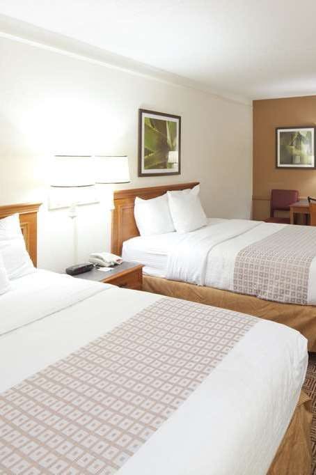 Hotel La Quinta Inn Research Park photo 1