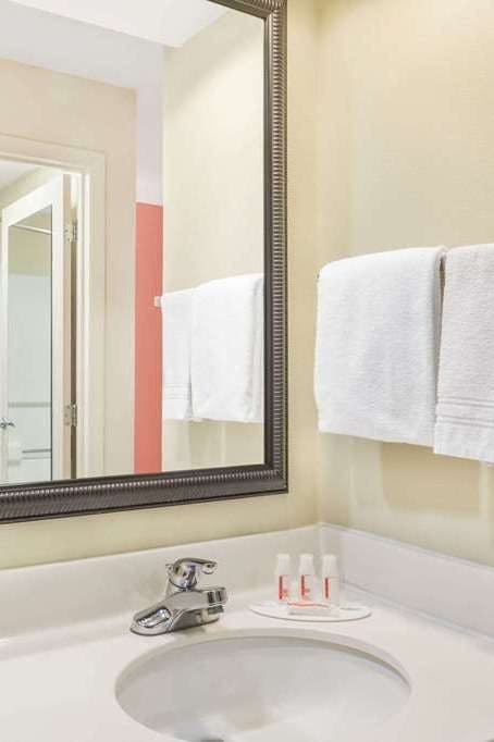 Hotel Days Inn by Wyndham Shallotte photo 5