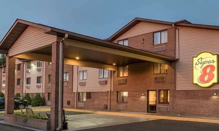 Super 8 Portsmouth