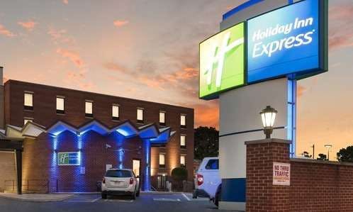 Holiday Inn Express Columbus Downtown