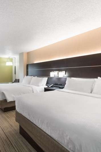 Hotel Holiday Inn Express Columbus Downtown photo 2