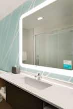 Hotel Avid Hotels Detroit Warren photo 4