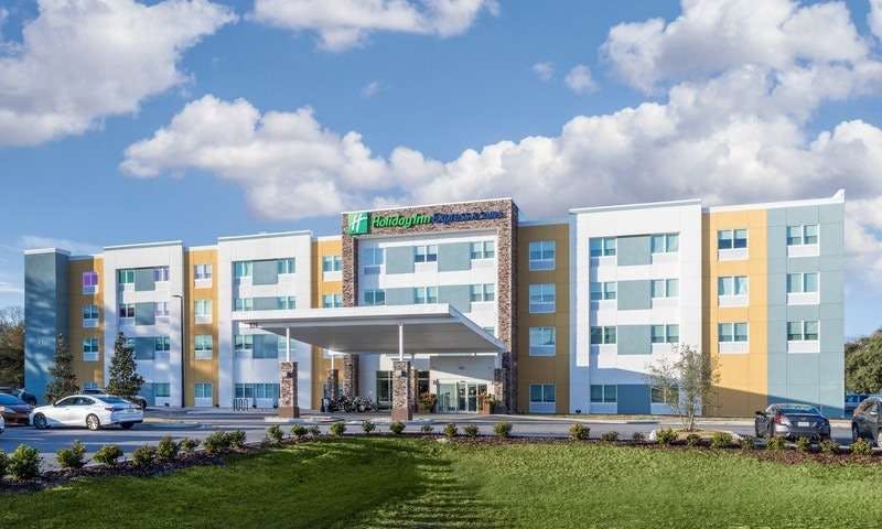 Holiday Inn Express & Suites Wildwood – The Villages