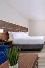 Hotel Holiday Inn Express & Suites Wildwood – The Villages photo 3