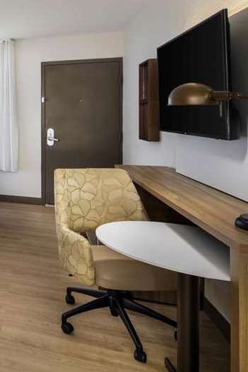 Hotel Wyndham Garden Marietta Atlanta North photo 4