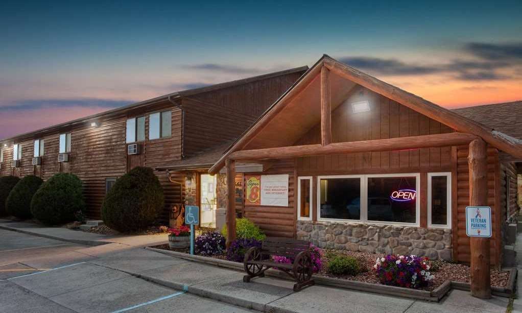 Super 8 by Wyndham Dubois