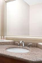 Hotel Baymont Stevens Point photo 3