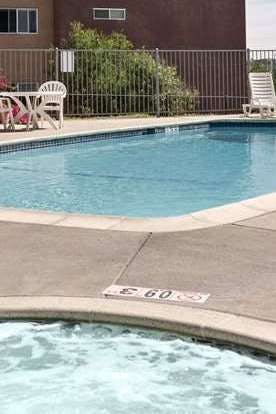 Hotel Days Inn by Wyndham Oceanside photo 5