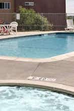 Hotel Days Inn Oceanside photo 5