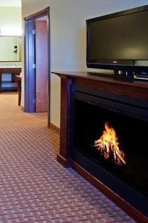 Hotel Baymont Inn & Suites by Wyndham Sturgis photo 3