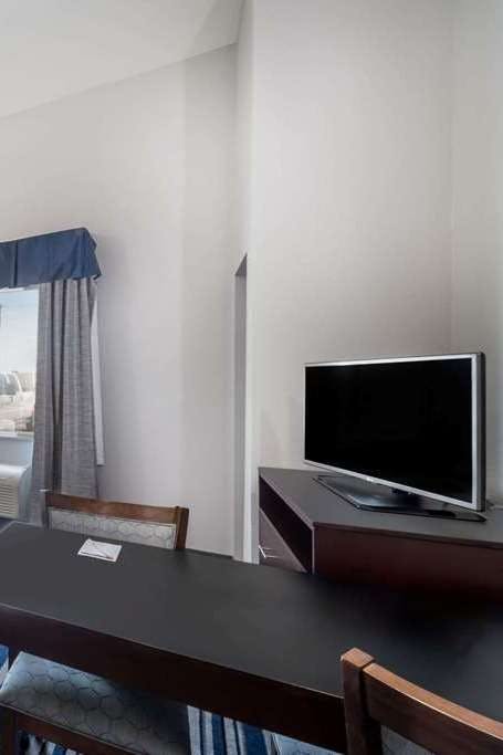 Hotel Hawthorn Extended Stay by Wyndham Midland photo 4