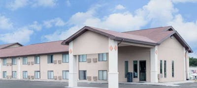 Super 8 Huron SD