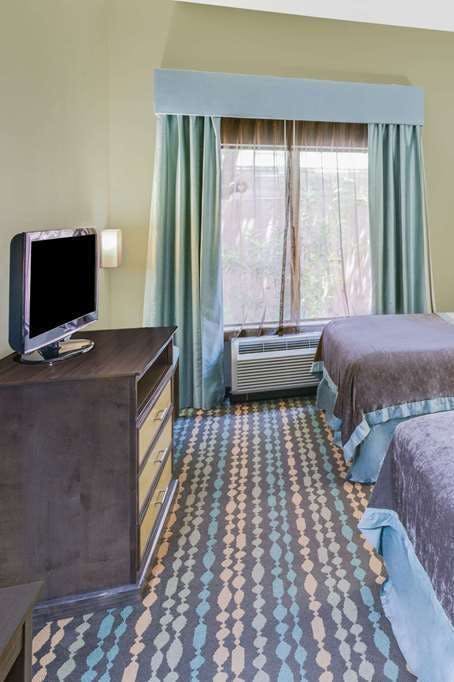 Hotel Wingate by Wyndham Bossier City photo 3