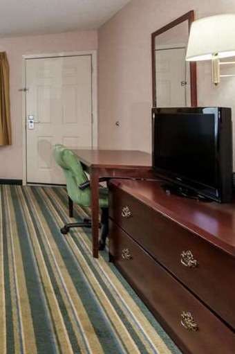 Hotel Super 8 by Wyndham Yreka photo 4