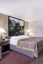 Hotel Super 8 Locust Grove photo 1