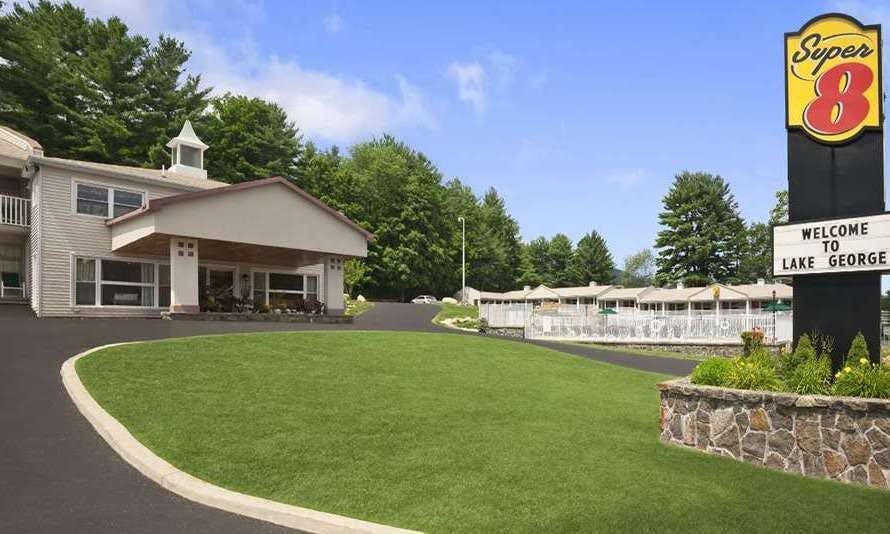 Super 8 by Wyndham Lake George/Downtown