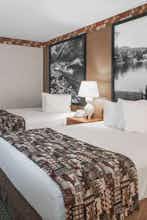 Hotel Super 8 by Wyndham Lake George/Downtown photo 1