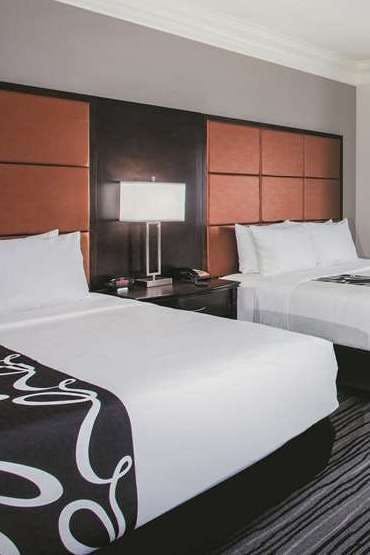 Hotel La Quinta Inn & Suites by Wyndham Dublin - Pleasanton photo 1