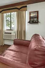 Hotel Super 8 by Wyndham Canton/Livonia Area photo 5