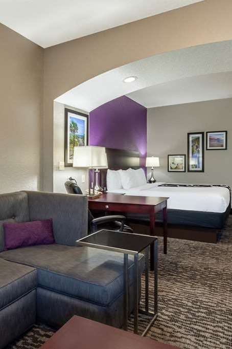 Hotel La Quinta Inn & Suites by Wyndham Port Orange / Daytona photo 3