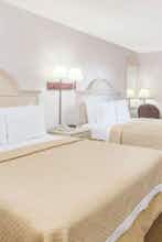 Hotel Days Inn Navarre near Beach photo 1