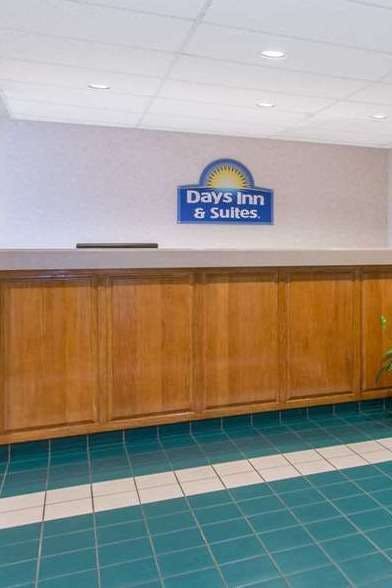 Hotel Days Inn Navarre near Beach photo 4