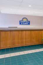 Hotel Days Inn Navarre near Beach photo 4