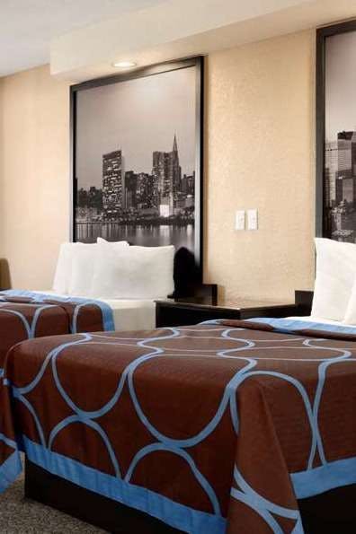 Hotel Super 8 by Wyndham Rahway/Newark photo 1