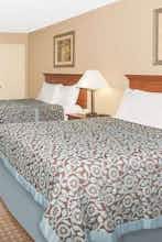 Hotel Days Inn by Wyndham Ripley photo 1