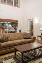 Hotel Baymont by Wyndham Albany MN photo 4