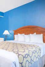 Hotel Baymont by Wyndham Albany MN photo 2