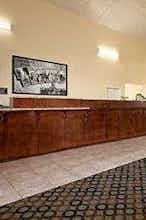 Hotel Super 8 by Wyndham Gainesville TX photo 5