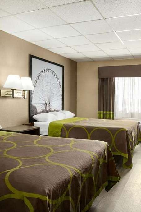 Hotel Super 8 by Wyndham Gainesville TX photo 2