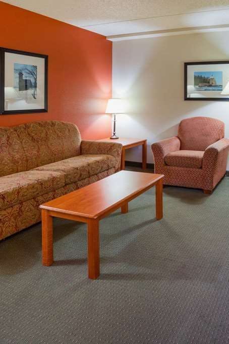 Hotel AmericInn by Wyndham Wetmore Munising photo 3