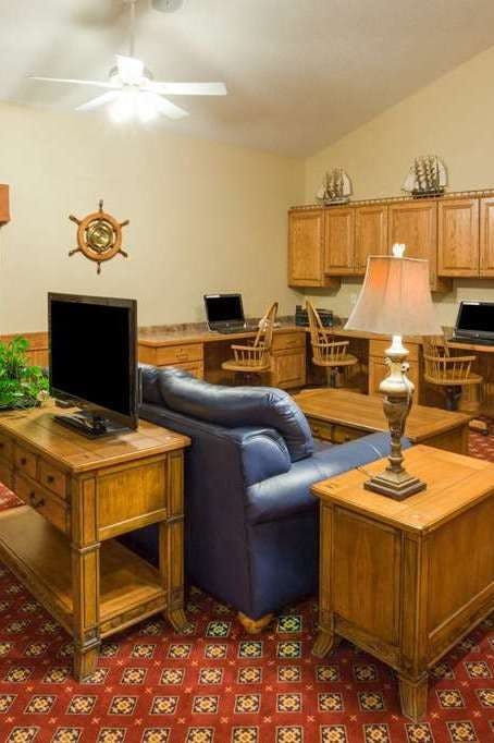 Hotel AmericInn by Wyndham Wetmore Munising photo 4