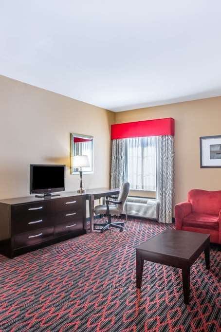 Hotel La Quinta Inn & Suites by Wyndham Conway photo 5